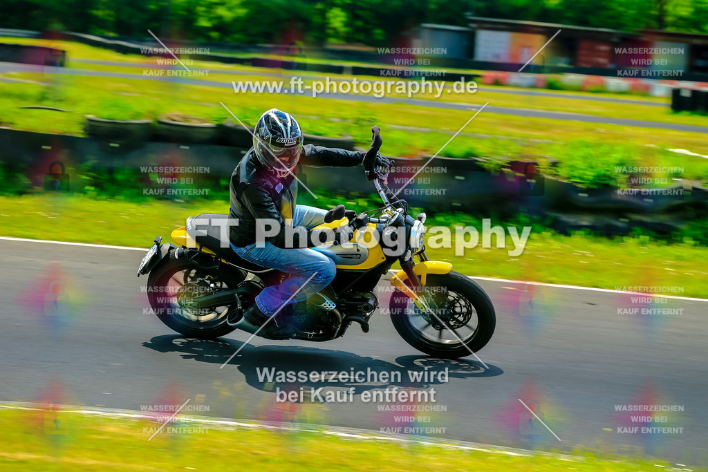 _NBG4819 | Hier findet Ihr Bilder von Touristenfahrten auf der Nürburgring Nordschleife oder von anderen Veranstaltungen die ich besucht habe. Viel Spass beim Durch Schauen 