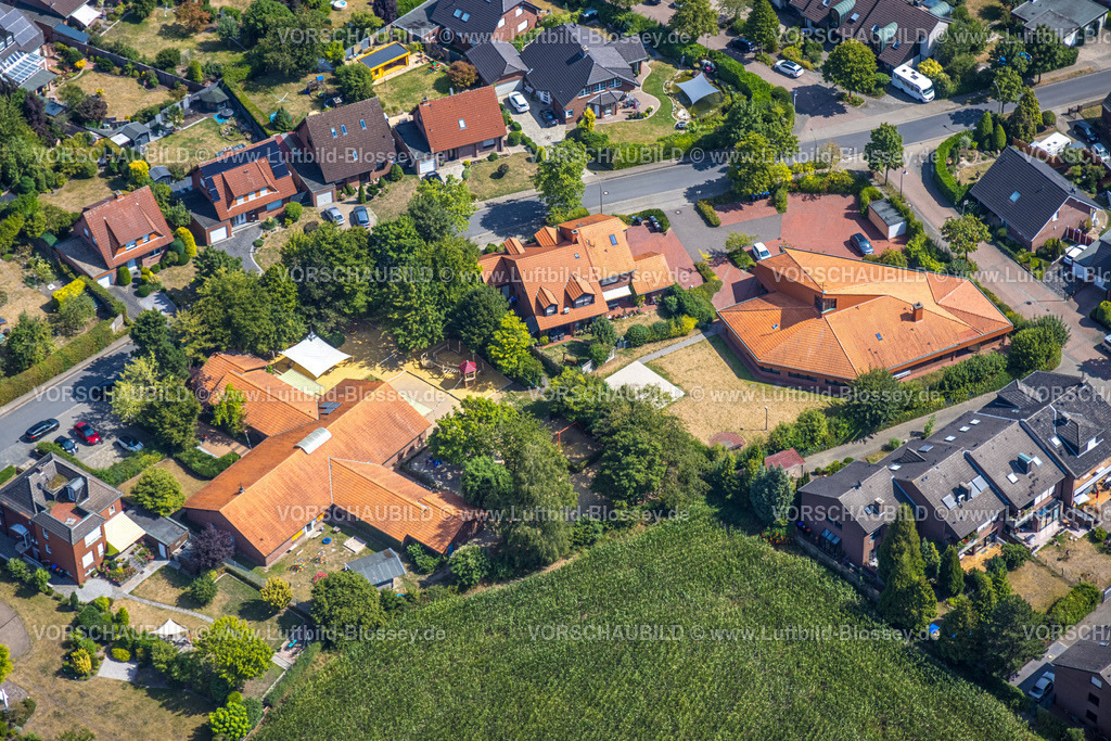 Hamm220809514Bockum-Hoevel | Luftbild, Katharina-Luther-Centrum und evang. Kindergarten, Bockum-Hövel, Hamm, Ruhrgebiet, Nordrhein-Westfalen, Deutschland
