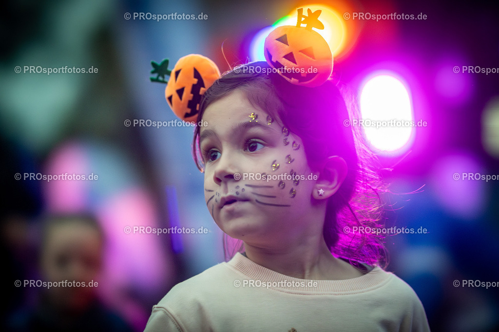 Halloween Run 2025 in Koeln, 31.10.2025 | Impressionen vom Halloween Run 2025 am 31.10.2025 in Koeln (Forstbotanischer Garten Rodenkirchen). Foto: Axel Kohring/Beautiful Sports