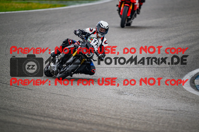 MaZZes_FotoMatrix_240701_6007705_5502 | ROT