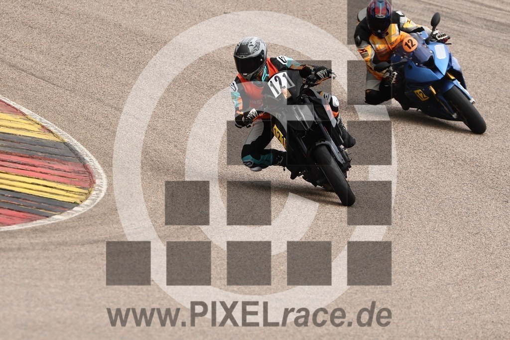 0121-20260629_12084 | Schöne Erinnerungen an spannende Momente - das festzuhalten ist unser Job. PIXELrace.de ist seit 2003 auf den Rennstrecken Europas unterwegs um die Action draußen beim Fahren und die wunderbare Stimmung imm Fahrerlager für euch einzufangen.