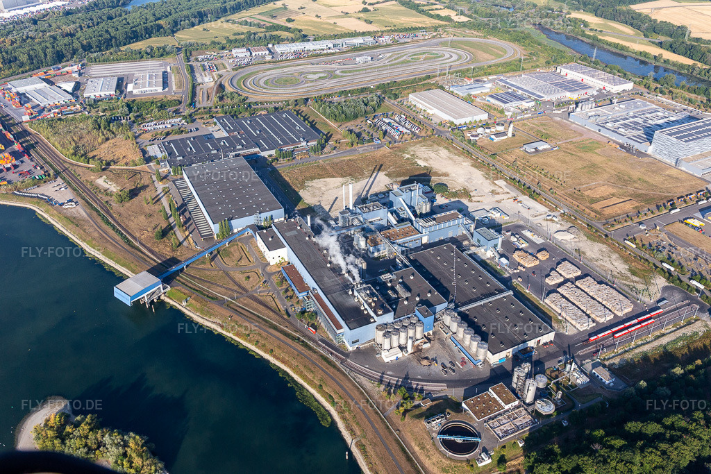 Luftbild: Papierfabrik Palm GmbH & Co. KG | Werk Wörth am Rhein in Wörth am Rhein im Bundesland Rheinland-Pfalz in Deutschland. Foto: IMG_133732.jpg vom 14.08.2022 durch Werner Riehm/FLY-FOTO.dePalm Gruppe - Papier Verpackung Recycling: Palm Gruppe