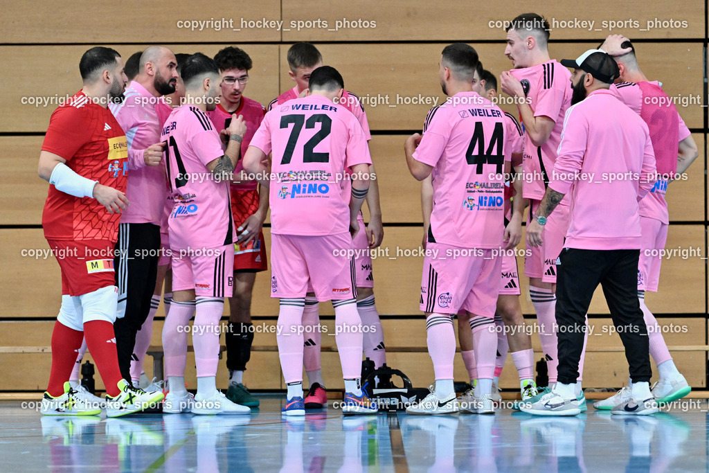 Carinthia Flamengo Futsal Club vs. FC Ljuti Krajisnici | Spielerbank Carinthia Flamengo, #1 Youssef Helal Carinthia Flamengo, #21 Robert Dimitrov Carinthia Flamengo, #72 Armin Kahvedzic Carinthia Flamengo,  #44 Beldin Duric Carinthia Flamengo, Headcoach Carinthia Flamengo Ugur Koc, Carinthia Flamengo Futsal Club vs. FC Ljuti Krajisnici, Carinthia Flamengo Futsal Club vs. FC Ljuti Krajisnici am 05.01.2025 in Klagenfurt (Ballspielhalle Viktring), Austria, (Photo by Bernd Stefan)