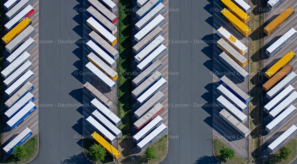4025749 | ERFURT 06.05.2020 Gebäudekomplex und Logistikzentrum auf dem Gelände des Landesverband Thüringen des Verkehrsgewerbes (LTV) e.V. in Erfurt im Bundesland Thüringen. // Building complex and distribution center on the site of the Landesverband Thueringen des Verkehrsgewerbes (LTV) e.V. in Erfurt in the state Thuringia. Foto: Gerhard Launer