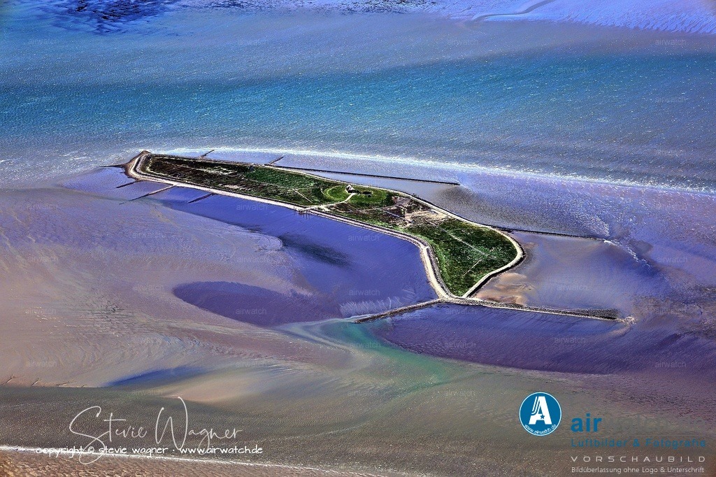 Halligen-Inseln-Weltnaturerbe-Wattenmeer-Mai-23-airwatch-wagner-240A2645 | Entdecken Sie atemberaubende Luftbilder und Fotografien auf airwatch.de - Tauchen Sie ein in eine Welt voller faszinierender Aufnahmen aus der Vogelperspektive.