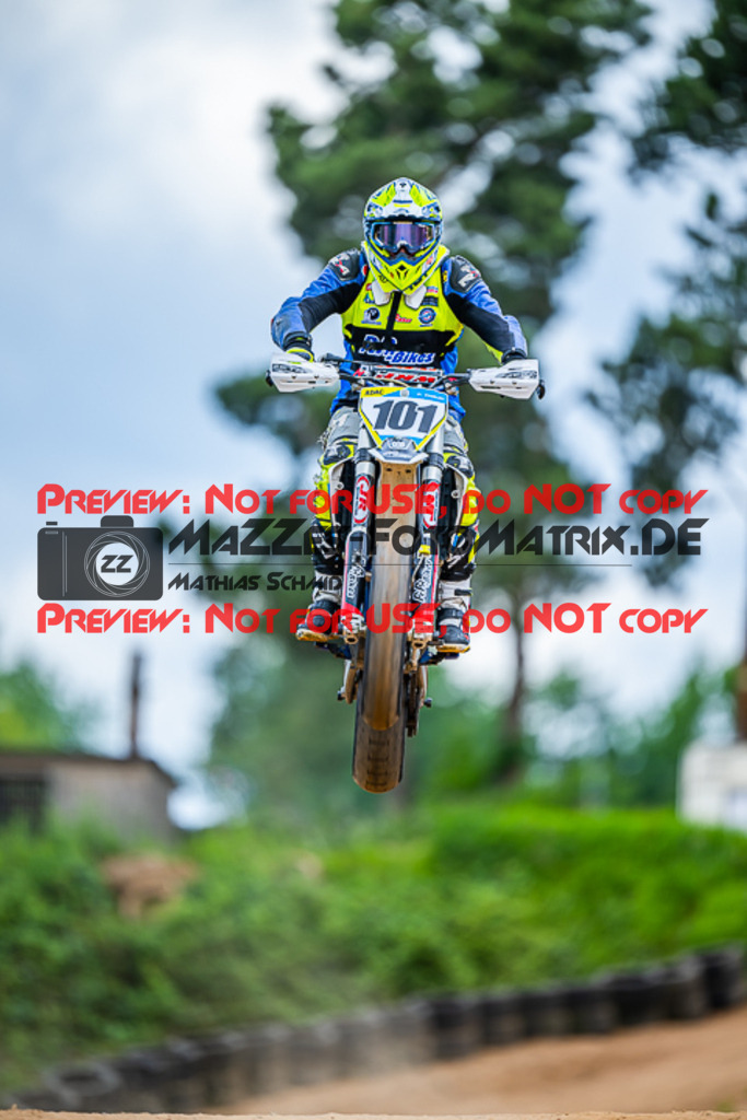 MaZZes_FotoMatrix_220528_6140 | Fotograf Mathias Schmid
Sportfotograf,
Eventfotograf,
Hochzeitsfotograf,
Portraitfotograf