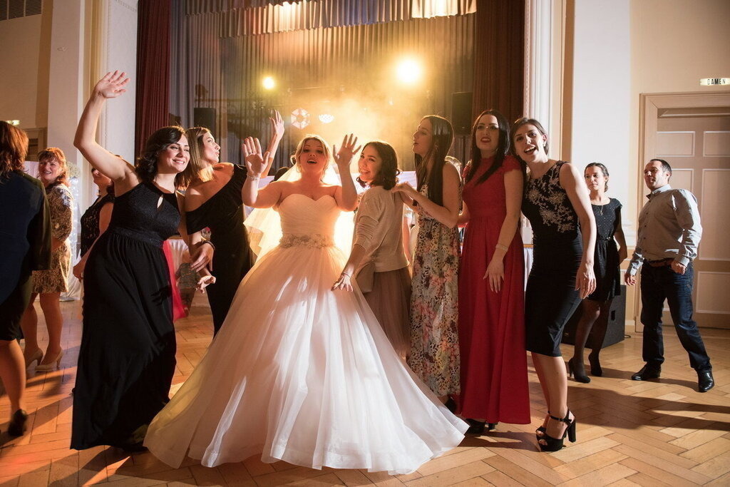 Hochzeit_Location_075 | Mein Name ist Arkadius. Ich fotografiere Ihre Hochzeit in Frankfurt und im Umkreis von 200 km. Als Fotograf bin ich noch bekannt im Bereich Business- und Modefotografie.