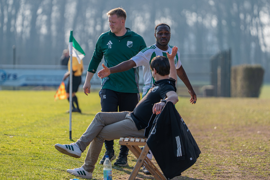 Fußball I Herren I Saison 2025-2026 I Bezirksliga Weser-Ems 4 I 24. Spieltag I TuS Lutten - TuS Frisia Goldenstedt I 13805 | jns.sportfotos - Realisiert mit Pictrs.com