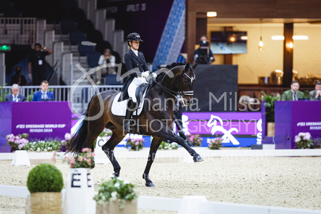240417_Riyadh_Dressage-137 | Deine schönsten Turniermomente als professionelle Fotos! Entdecke hochwertige Pferdesport-Fotografie im Online-Shop. Jetzt Fotos finden & bestellen!