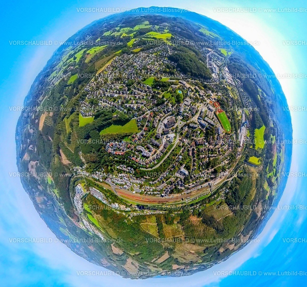 Finnentrop230990292Stadtmitte | Luftbild, Stadtmitte und Bahnhof, Erdkugel, Fisheye Aufnahme, Fischaugen Aufnahme, 360 Grad Aufnahme, tiny world, Finnentrop, Sauerland, Nordrhein-Westfalen, Deutschland