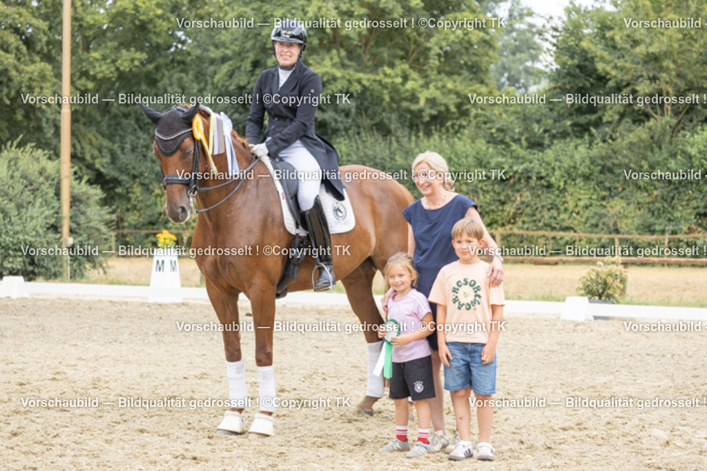 _D5A4096 | Emotionale Pferde- & People-Fotografie rund um Heidelberg, Leimen & Umgebung. Natürliche Fotos von Pferd, Mensch & Familie. Jetzt Termin sichern!