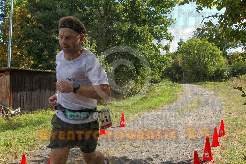 250830_1231_EV4_4039 | Sportfotografie im Rhein-Sieg Kreis, Köln, Bonn, NRW, Rheinland Pfalz, Hessen, etc. Unser Tätigkeitsfeld umfasst den Laufsport vom Volkslauf über den Marathon, Duathlon, Triathon bis zum Ultralauf wie Kölnpfad Ultra oder Schindertrail.