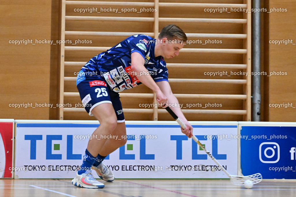 VSV Unihockey vs. SZPK Floorball | #25 Jan Blazic VSV Unihockey, VSV Unihockey vs. SZPK Floorball, VSV Unihockey vs. SZPK Floorball am 23.11.2024 in Villach (Ballspielhalle St. Martin), Austria, (Photo by Bernd Stefan)