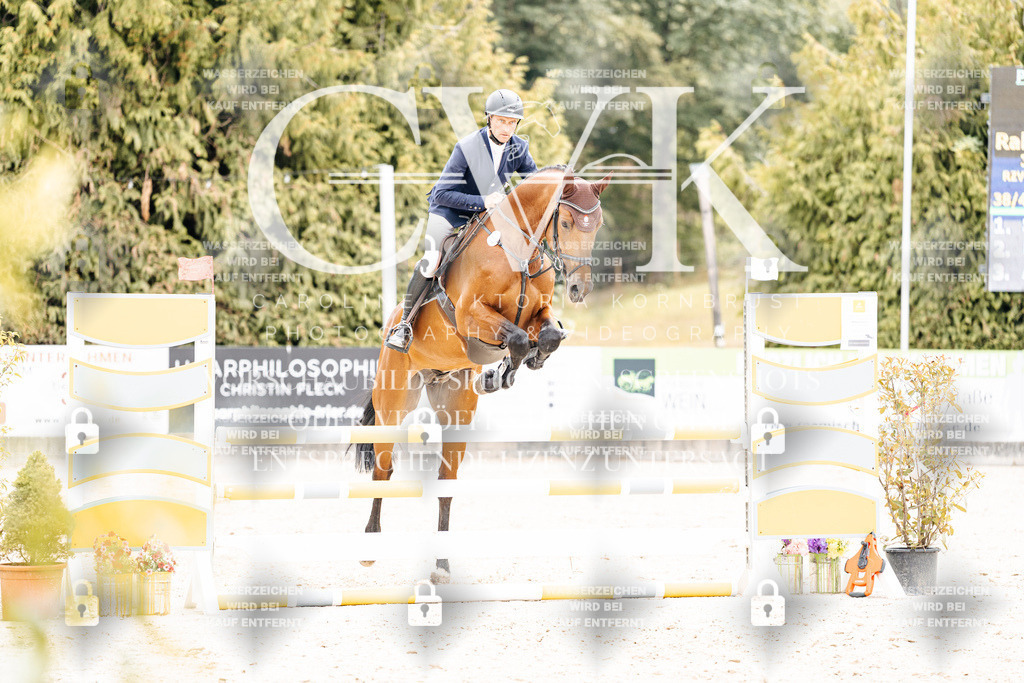 CK909723 | Turnierfotografie Pferdefotografie Trier Rheinland-Pfalz Pferdesport Reitsport Tierfotografie Sportfotografie Pferdevideo Pferdevideografie Equestrianvideography equestrianphotography  - Realisiert mit Pictrs.com