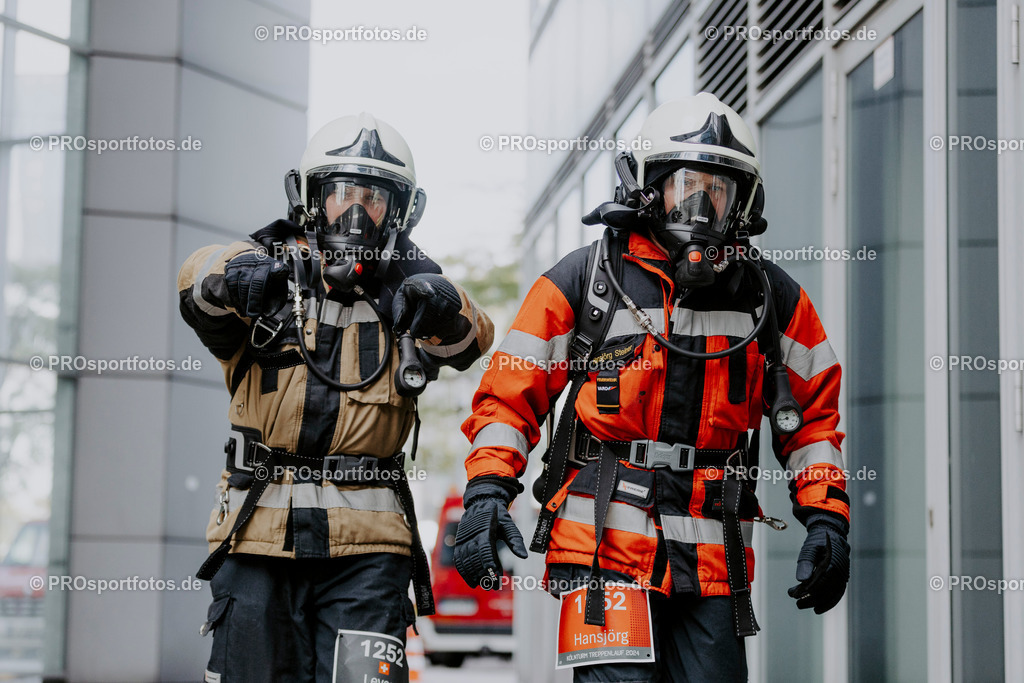 240825_Treppenlauf-370 | Professionelle Fotos Ihrer Laufsportveranstaltung.