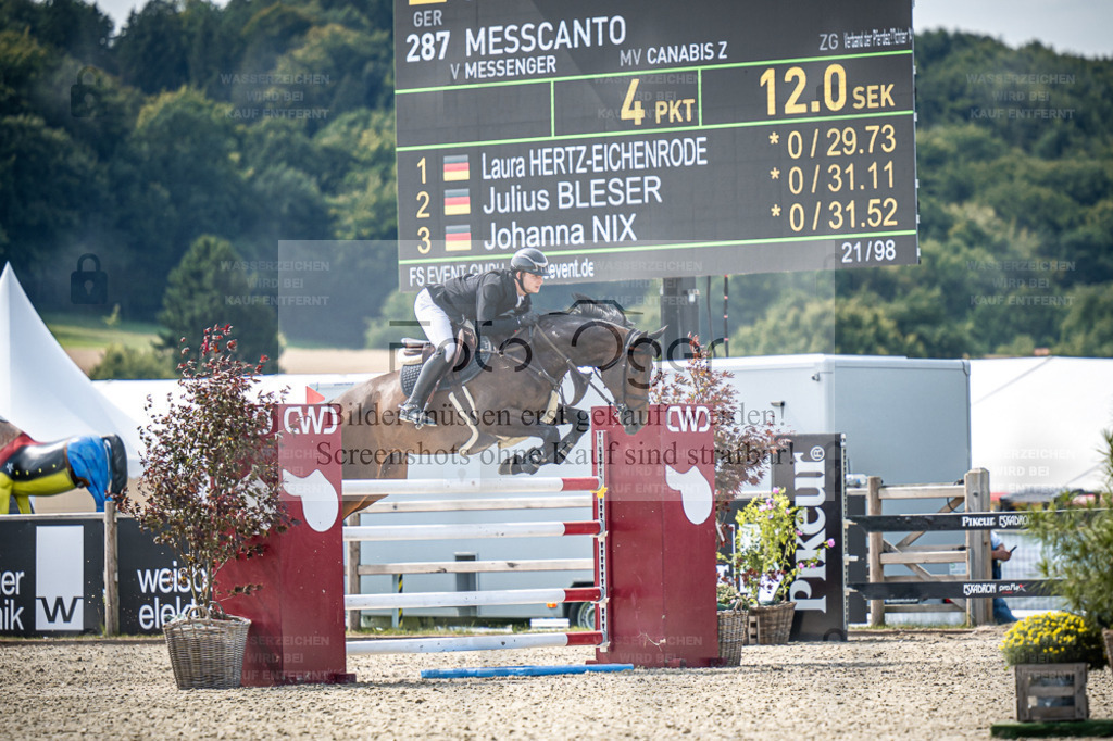 DOS_7932 | Entdecke hochwertige Reitturnierfotos von Foto Oger. Professionell, emotional und authentisch – jetzt Lieblingsmomente im Shop bestellen. - Realisiert mit Pictrs.com
