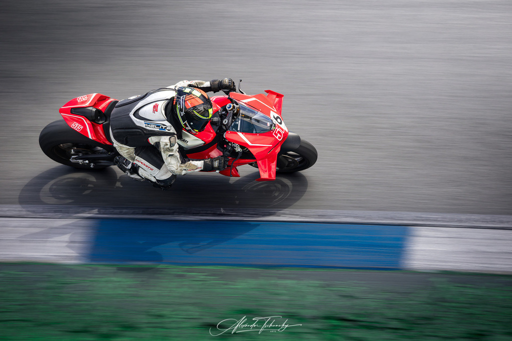 Ducati Trackday Hockenheimring 2026 | Entdecken Sie die faszinierende Welt von Alexander Tschuncky Arts: Kreative Fotografie, atemberaubende Automobilkunst und hochwertiger Bilderdruck. Lassen Sie sich inspirieren! - Realisiert mit Pictrs.com