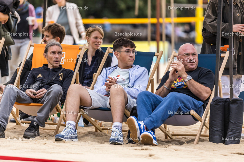 2025-200083346-Strandvölkerball-WM |  24.08.2025; Berlin Foto: Gerold Rebsch - www.beachpics.de