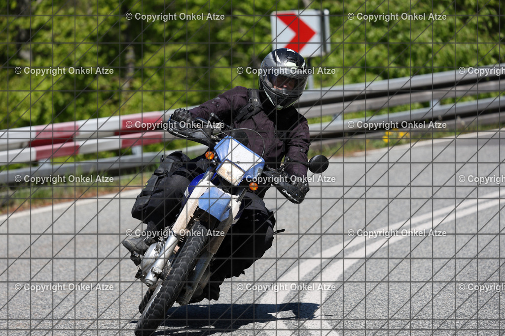 IMG_9731 | Fotograf am Kyffhäuser. Onkel Atze. Kyffhäuser Rennstrecke. Café36. Motorsportfotografie. - Realisiert mit Pictrs.com