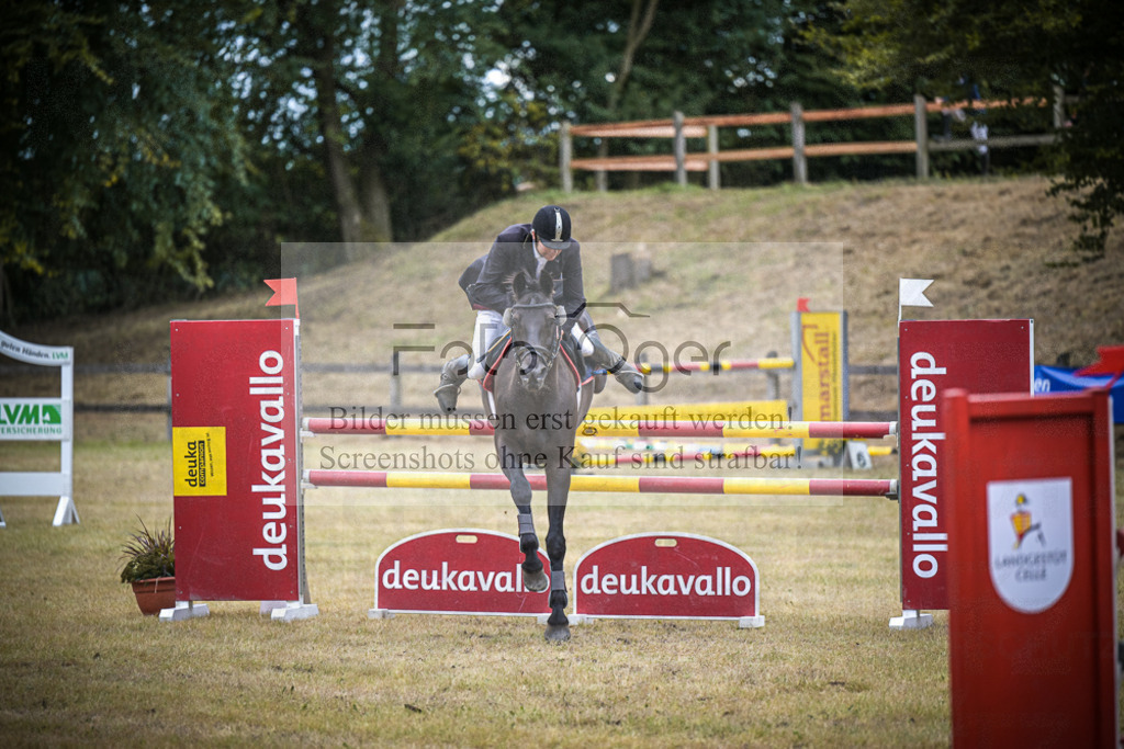 DOS_0465 | Entdecke hochwertige Reitturnierfotos von Foto Oger. Professionell, emotional und authentisch – jetzt Lieblingsmomente im Shop bestellen.Deutschlandweite Turnierfotografie. - Realisiert mit Pictrs.com