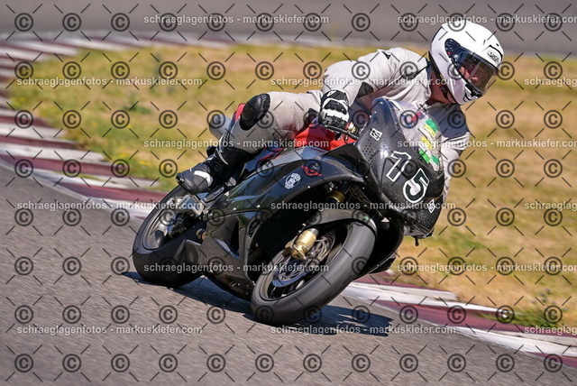26bt05-1146 | markuskiefer.com - Realisiert mit Pictrs.com