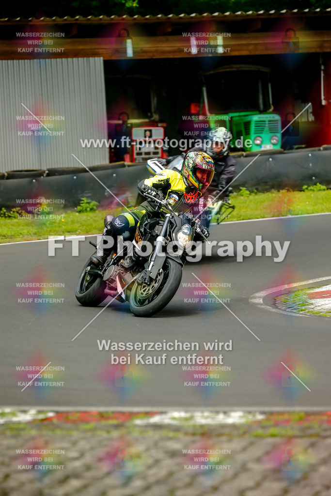 VBK-4388 | Hier findet Ihr Bilder von Touristenfahrten auf der Nürburgring Nordschleife oder von anderen Veranstaltungen die ich besucht habe. Viel Spass beim Durch Schauen 