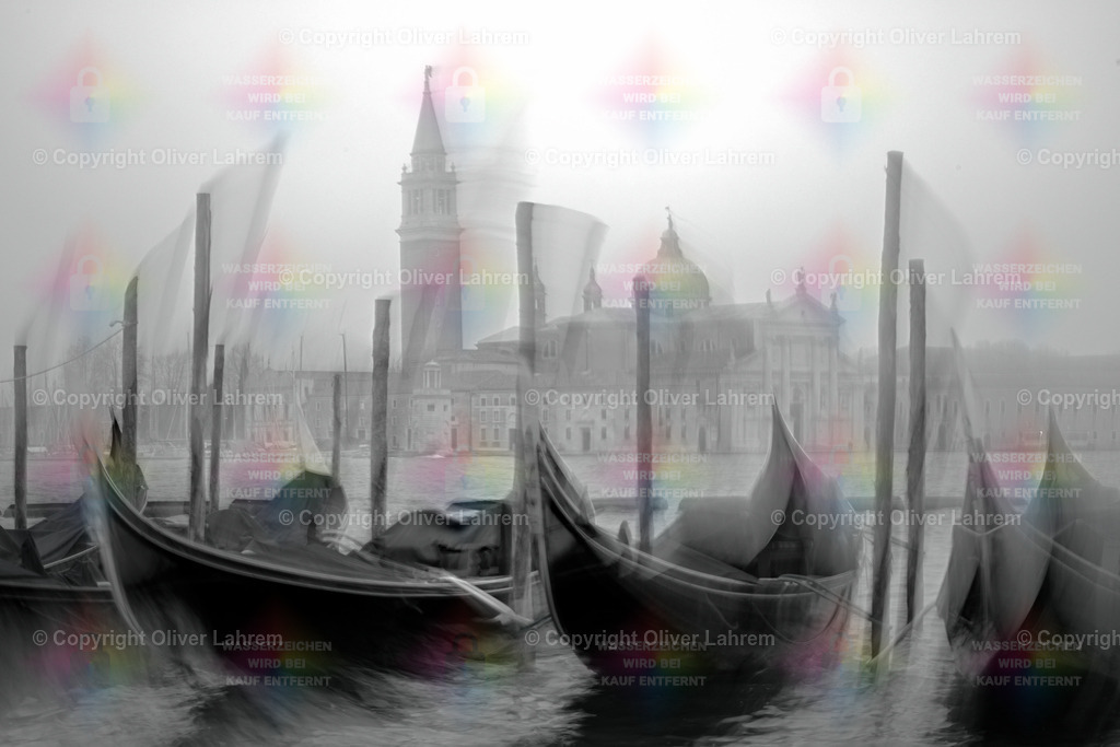 Bewegte Gondeln vor San Giorgio | Neblige Stimmung in Venedig und die Gondeln bewegen sich an den Pfählen an denen sie angebunden sind. Dahinter sieht man die Kirche von San Giorgio di Maggiore.