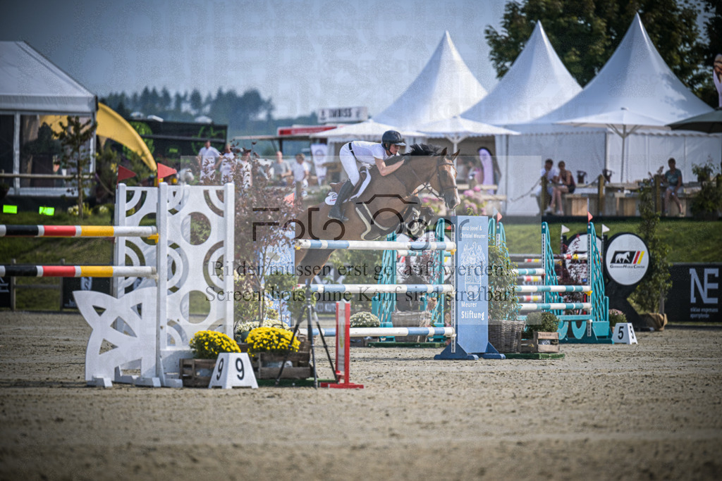 DOS_0031 | Entdecke hochwertige Reitturnierfotos von Foto Oger. Professionell, emotional und authentisch – jetzt Lieblingsmomente im Shop bestellen.Deutschlandweite Turnierfotografie. - Realisiert mit Pictrs.com