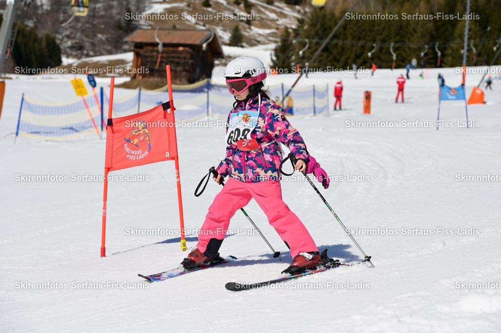 SRF_27.02.2026_675 | Skirennfotos,Serfaus,Fiss,Ladis,Kinderskirennen,Winter,Tirol,Oberland,skirace,SFL,feelfree,weil wir's genießen,ski,Ski,skifahren,Sonnenplateau, - Realisiert mit Pictrs.com
