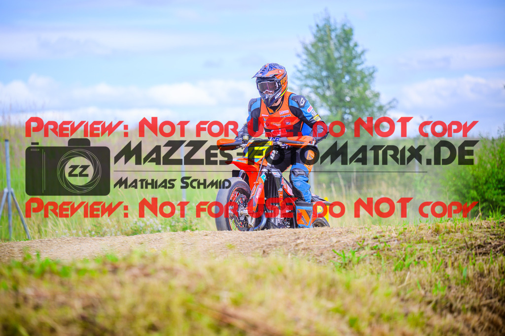 MaZZes_FotoMatrix_240713_6021986_8271 | S2