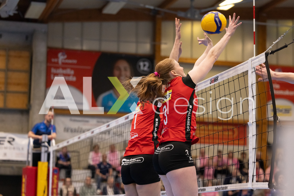 Volleyball I Frauen I Saison 2025-2026 I Volleyball NLA | Women I 1/2 Finals I  VC Kanti Schaffhausen - Sm'Aesch Pfeffingen I 18.03.2026 | 3 Sydney Cole (USA) (VC Kanti Schaffhausen) – Pass / Zuspiel - Realisiert mit Pictrs.com