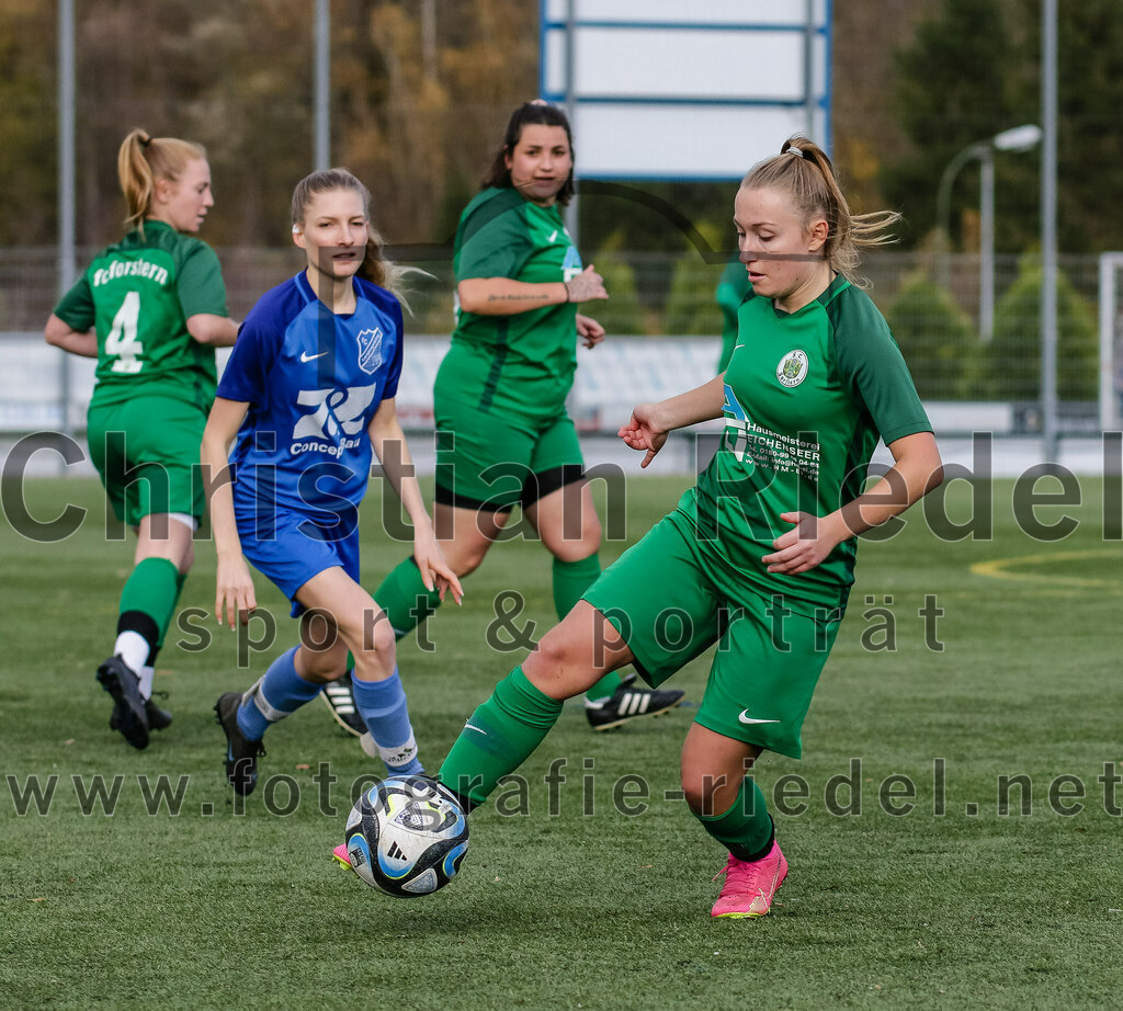 2023-11-19_019_FC_Langengeisling_gegen_FC_Forstern_II | Erding, Deutschland, 19.11.2023:
Fußball, Bezirksoberliga 2023 / 2024, 12. Spieltag, FC Langengeisling gegen FC Forstern II, Endergebnis: 3:0

Julia Marjanovic (FC Forstern, #11)

Foto: Christian Riedel / fotografie-riedel.net