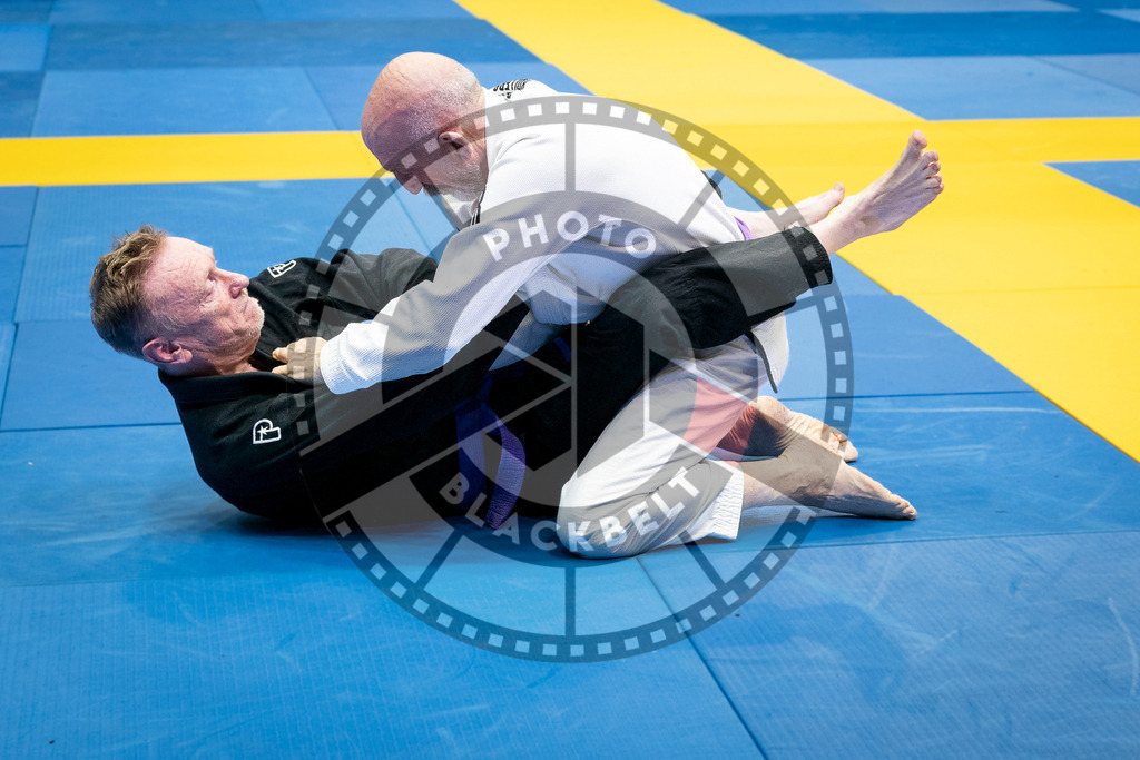 20240125PBB02558 | Fighters compete during the sixth day of the Brazilian Jiu-jitsu European Championship of the IBJJF in Paris, France, on January 25, 2024.