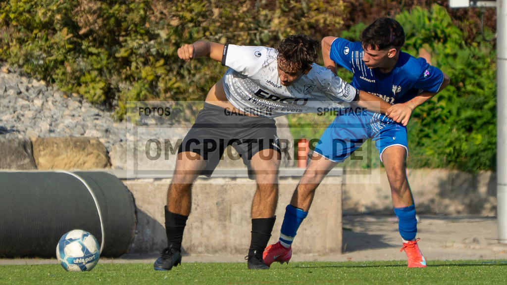 _OMG9768 | www.omgpictures.de, Sportfotograf, Verein, Fotograf, Baden Württemberg, Stuttgart, Heilbronn, omgpictures, Spieltag,  - Realisiert mit Pictrs.com