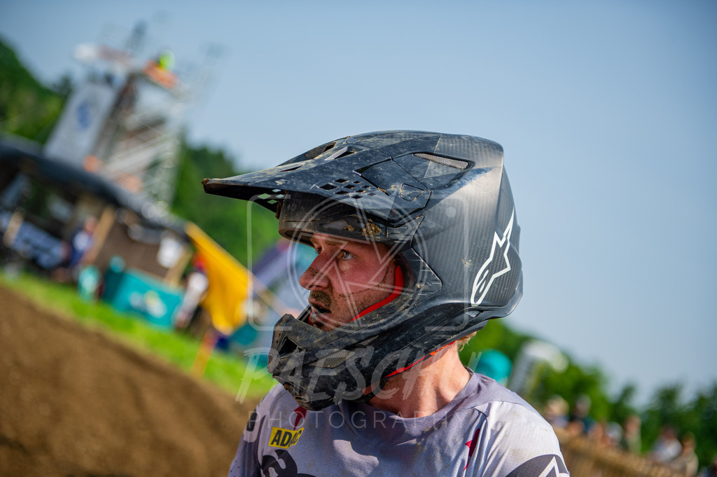 MX 2 (692) | Paeschuphoto Shop - Wer nicht sucht der auch nicht findet.Ob Motocrossbilder oder von einem besuchtem Spiel, Hauptsache Action. - Realisiert mit Pictrs.com