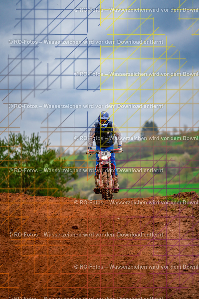 4 Lauf Mernes-1490 | Sportfotografie von RO-Fotos: Motorsport, Motocross, Enduro, Laufveranstaltungen und Triathlon. Professionelle Fotos von Sportlern und Events. - Realisiert mit Pictrs.com