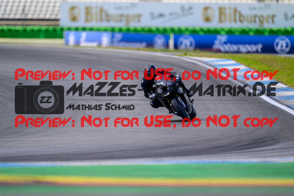 MaZZes_FotoMatrix_240615_6007705_4921 | GELB