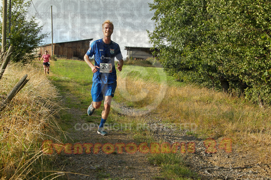250801_1906_EV4_8037 | Sportfotografie im Rhein-Sieg Kreis, Köln, Bonn, NRW, Rheinland Pfalz, Hessen, etc. Unser Tätigkeitsfeld umfasst den Laufsport vom Volkslauf über den Marathon, Duathlon, Triathon bis zum Ultralauf wie Kölnpfad Ultra oder Schindertrail.