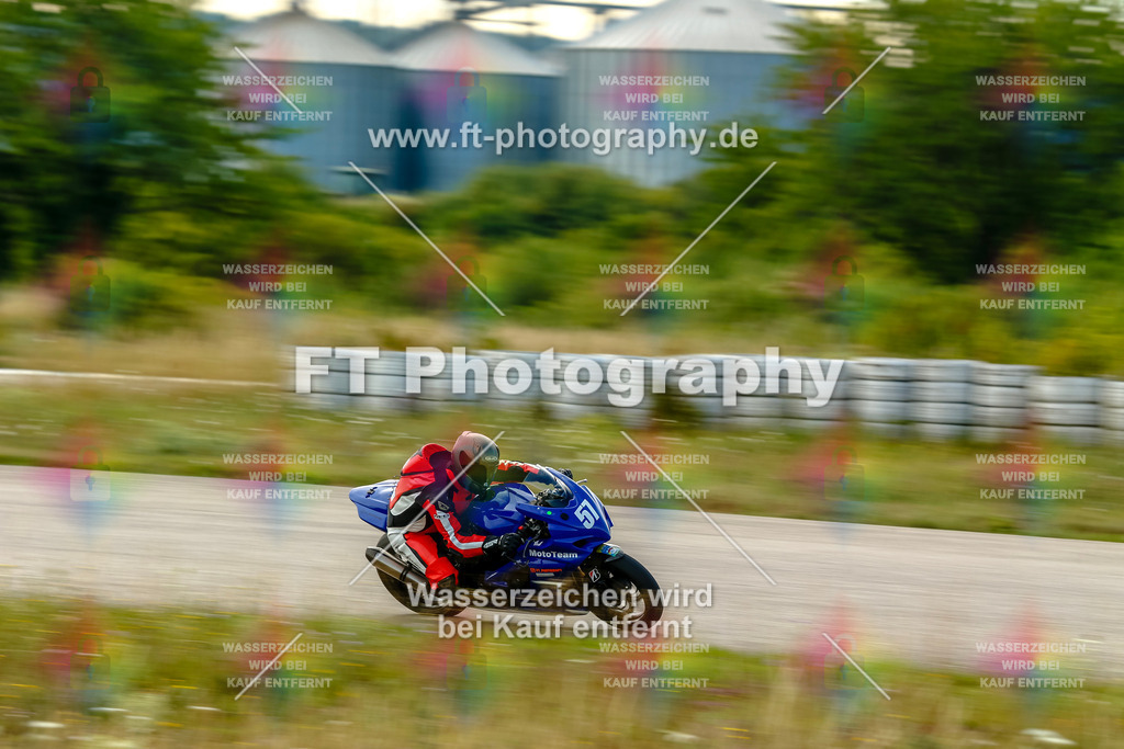 Chambley Juli-0124 | Hier findet Ihr Bilder von Touristenfahrten auf der Nürburgring Nordschleife oder von anderen Veranstaltungen die ich besucht habe. Viel Spass beim Durch Schauen 