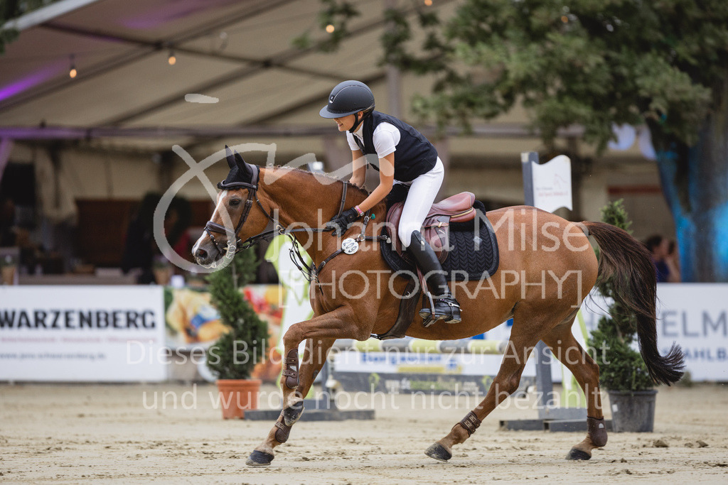 230824_Delbrueck_PonyTrophy-300 | Deine schönsten Turniermomente als professionelle Fotos! Entdecke hochwertige Pferdesport-Fotografie im Online-Shop. Jetzt Fotos finden & bestellen!