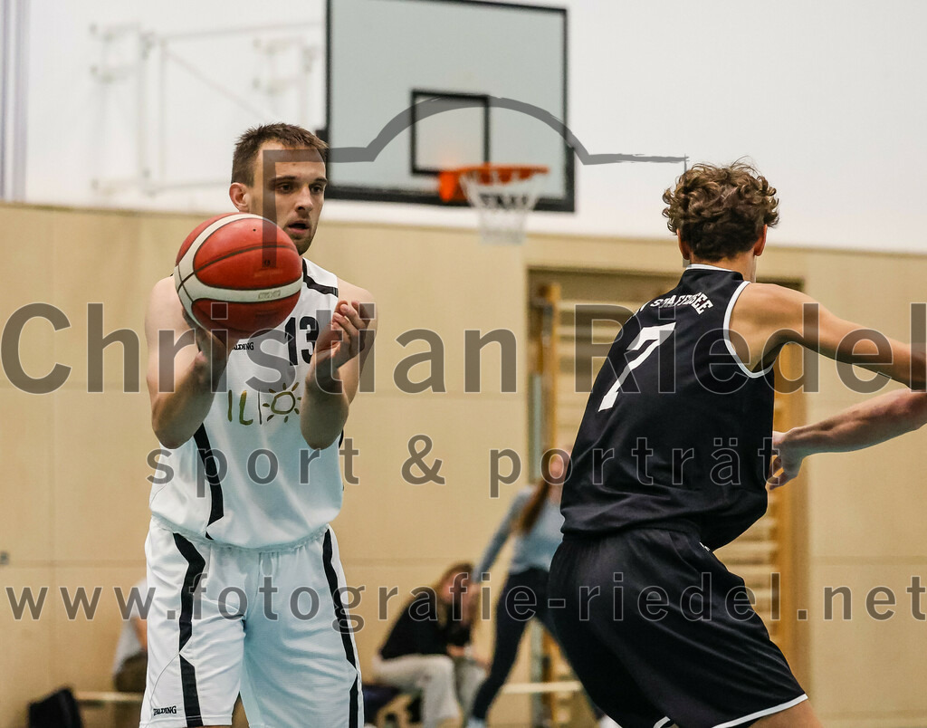 2023-10-08_033_TSV_Vaterstetten_gegen_ESV_Staffelsee | Vaterstetten, Deutschland, 08.10.2023:
Basketball, Bayernliga Herren Süd 2023 / 2024, 3. Spieltag, TSV Vaterstetten gegen ESV Staffelsee, Endergebnis: 62:90

Foto: Christian Riedel / fotografie-riedel.net