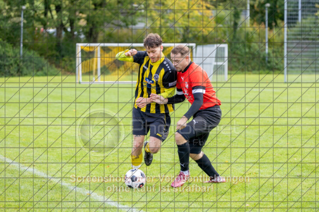 20251005_140706_0235 | #,TSV Ottenbach (gelb) vs. TV Birenbach (rot), Fussball, Kreisliga B8, Bezirk Neckar/Fils, 07. Spieltag, Saison 2025/2026, Rasenplatz, Rasensportplatz, Im Buchs, 73113 Ottenbach, 05.10.2025 - 13:00 Uhr,Foto: PhotoPeet-Sportfotografie/Peter Harich