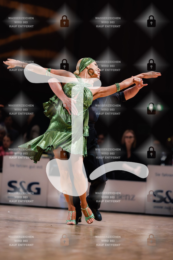 Goldstadtpokal 2025 - WDSF World Open Latin 3rd (2) Winson Tam _ Anastasia Novikova (Hong Kong)-2025-01-25-7476 | Webshop for digital downloads and prints of dance sport, event & show photographer Julian Link - Realisiert mit Pictrs.com