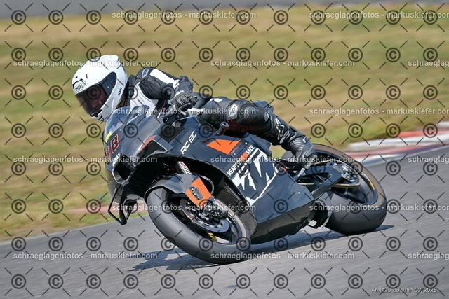 25bt04-1787 | markuskiefer.com - Realisiert mit Pictrs.com