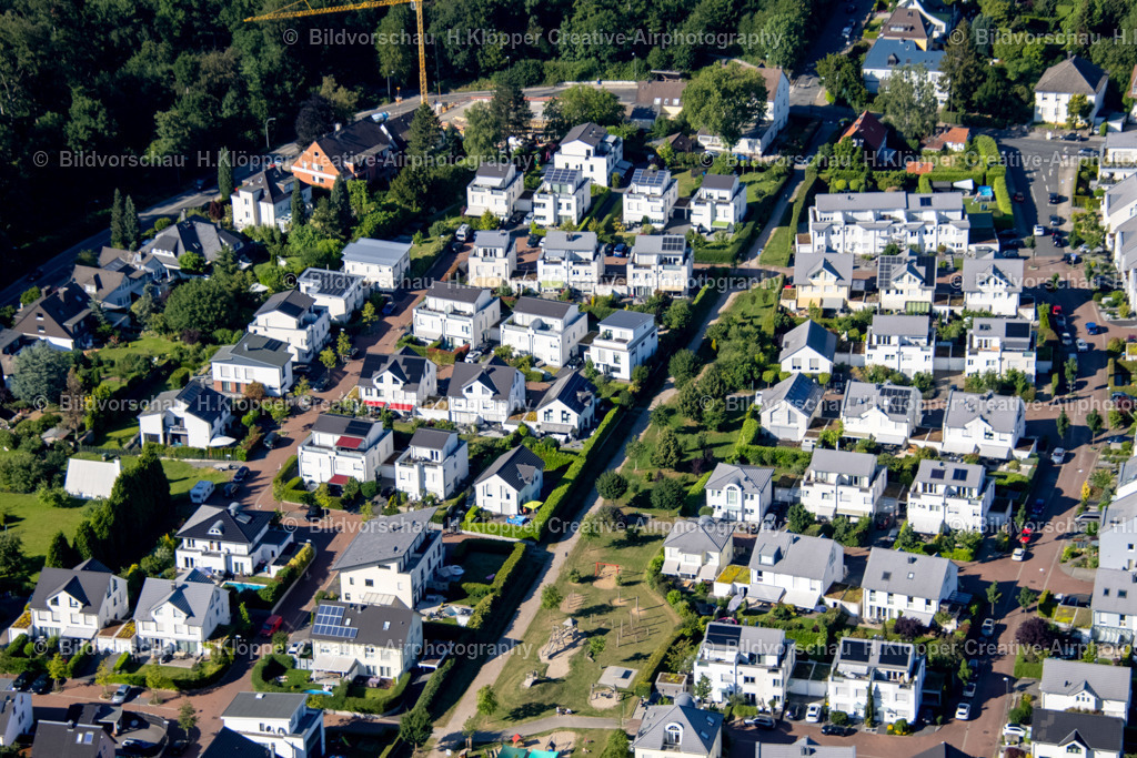 Essen Heisingen_ Zur Waldesquelle_Heisinger Str. _ Creative Airphotography H.Klöpper-3597 | Luftbilder und Luftbildfotografie , Digital und Printbilder auf Leinwand , Alu Dibond , Acrylglas , Poster oder Download-Datei für private und gewerbliche Verwendung im Shop online bestellen. - Realisiert mit Pictrs.com