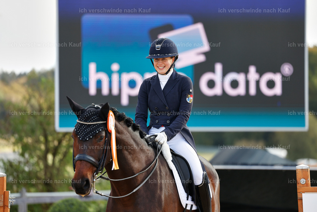 09_1-Siegerehrung-DRESSUR  S_  -StoibPH-5617 | working equitationturnier fotograf videograf stoibphotography marixx film working equitation deutschland reitsport turnierfotografie eventfotografie equestrian events