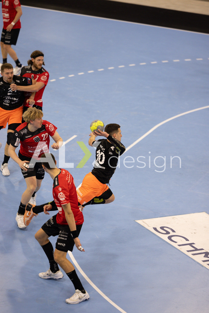 Handballen I Herren I Saison 2025-2026 I Quickline Handball League 2026 | Men I 18. Spieltag I Pfade Winterthur - Kadetten Schaffhausen I 20.12.2025 | 10 Josip Perić (Kadetten Schaffhausen) - Rückraum mitte - Realisiert mit Pictrs.com