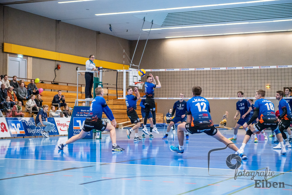 VSG Ammerland-VSG Lüneburg 2 | Volleyball Regionalliga; VSG Ammerland-VSG Lüneburg 2 am 04.02.2024; in Westerstede (Sporthalle Norderstraße), Photo: Philip Eiben 2024 - Realisiert mit Pictrs.com