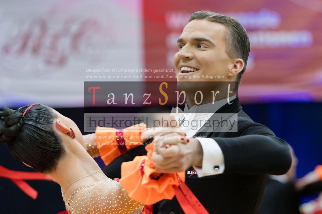 20260314_BL1_Std-Formationen_Nbg3183 | Tanzsportbilder, Standardtanz, Lateintanz, WDSF, DTV, LTVB, dancecomp, goc, hessen tanzt, blaues band der spree, walzer, tango, wiener walzer, slowfox, quickstepp, samba, rumba, cha-cha-cha, paso doble. jive, hd-kroft photography, turniertanzsport