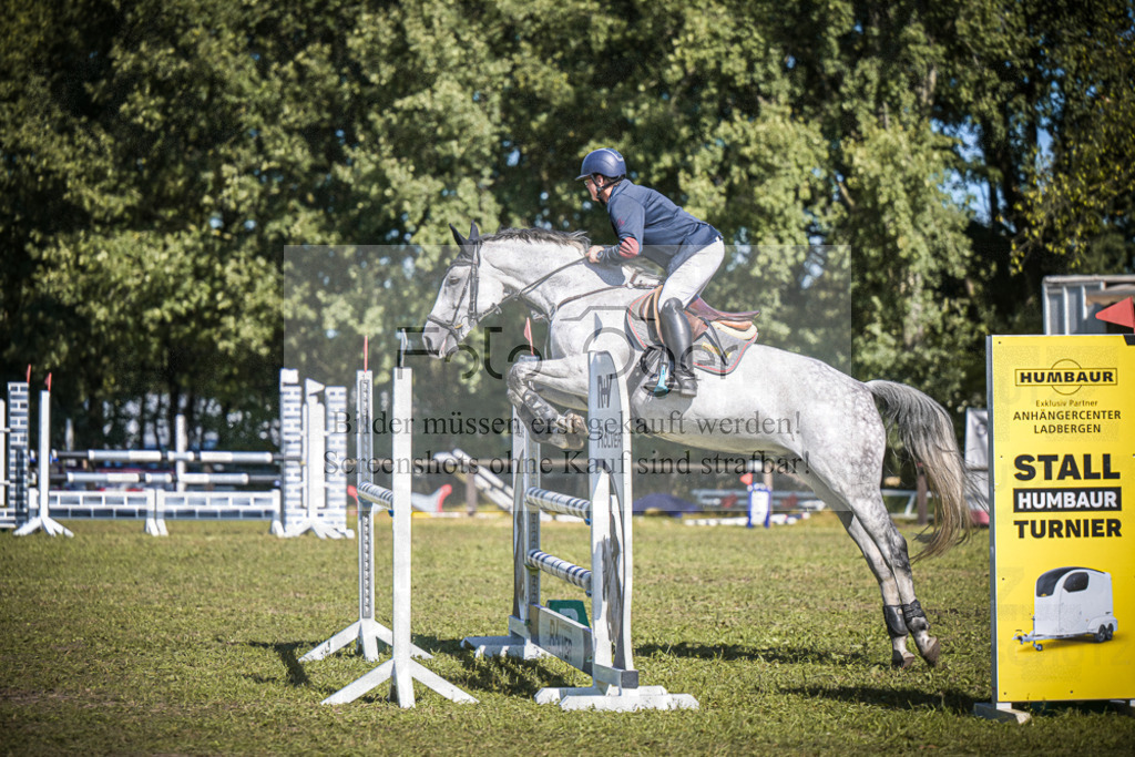 DOS_0529 | Entdecke hochwertige Reitturnierfotos von Foto Oger. Professionell, emotional und authentisch – jetzt Lieblingsmomente im Shop bestellen.Deutschlandweite Turnierfotografie. - Realisiert mit Pictrs.com